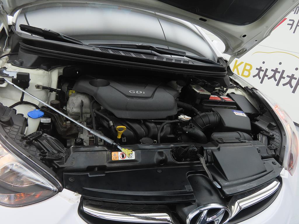 HYUNDAI Avante 2014 Blanco - Importación desde Corea - HF Imports Iquique - Foto 19