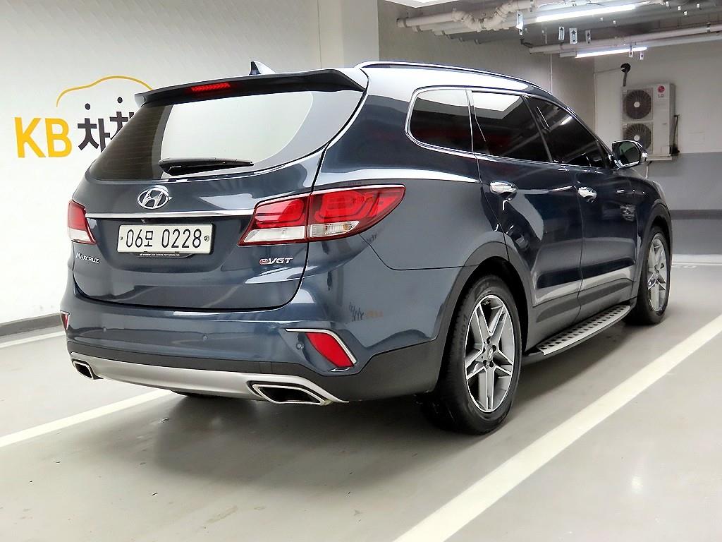 HYUNDAI Maxcruz - Vista 4