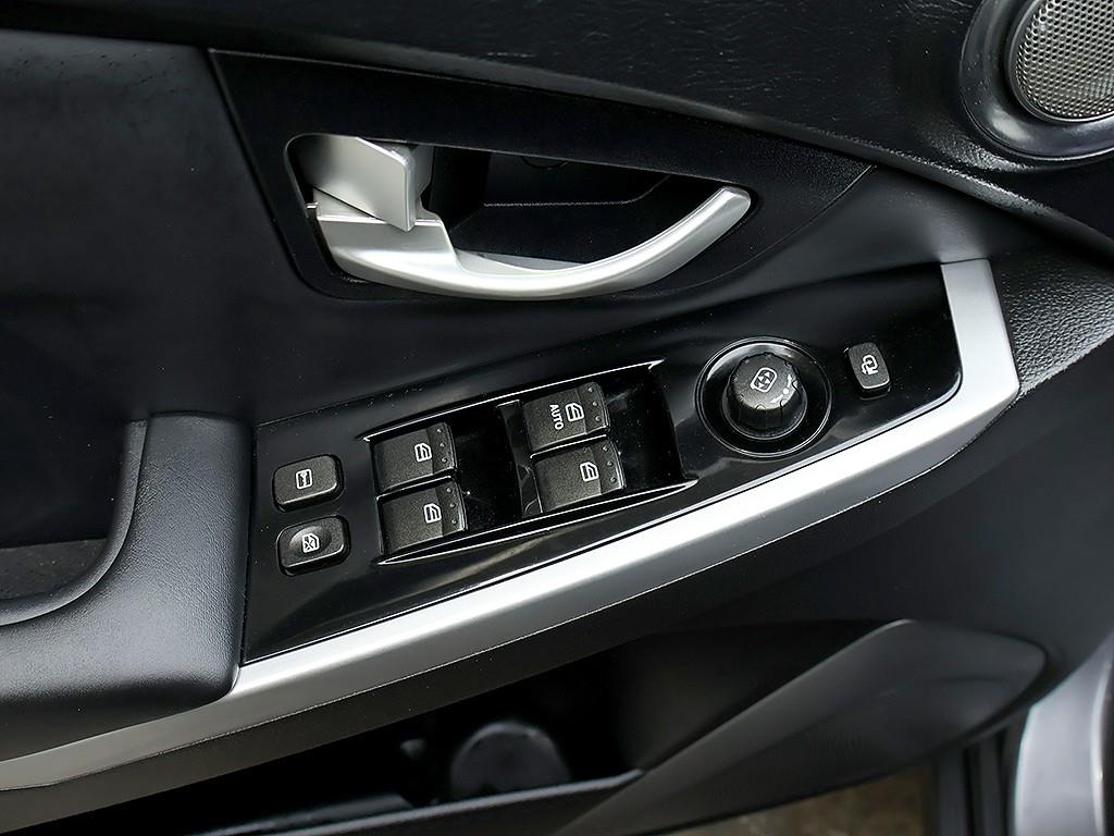 Ssangyong Korando 2016 Gris - Importación desde Corea - HF Imports Iquique - Foto 13