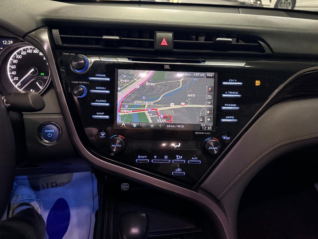 Toyota Camry - Vista 4