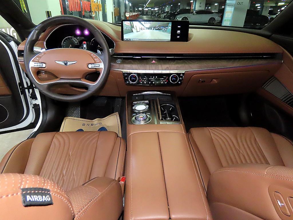 Genesis G80 - Vista 10