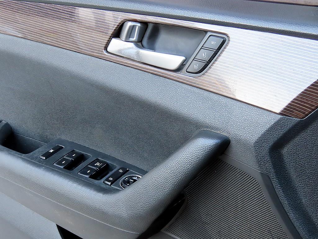 HYUNDAI Sonata - Vista 11