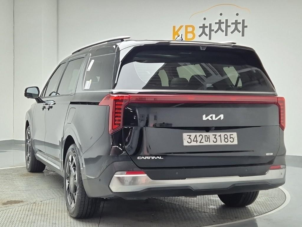 KIA Carnival - Vista 2