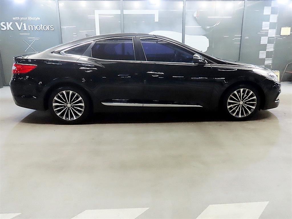 HYUNDAI Grandeur - Vista 3