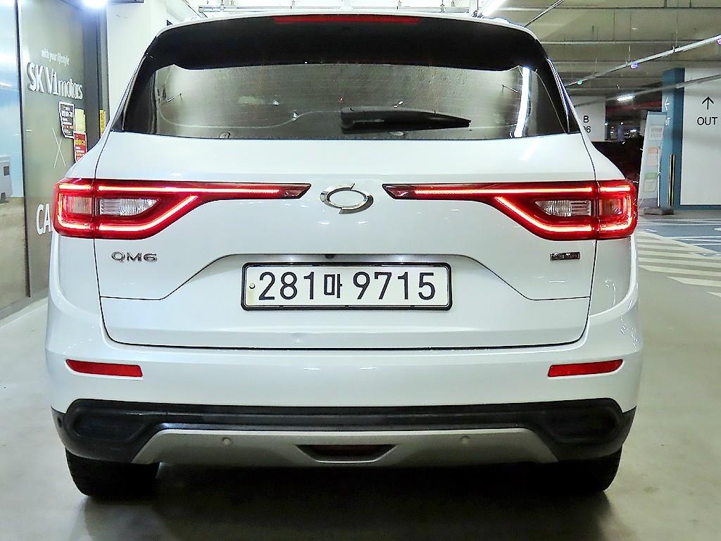 SAMSUNG QM6 - Vista 5