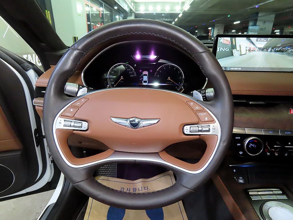 Genesis G80 - Vista 8