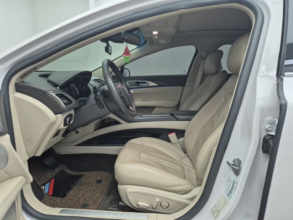 Lincoln MKZ - Vista 11