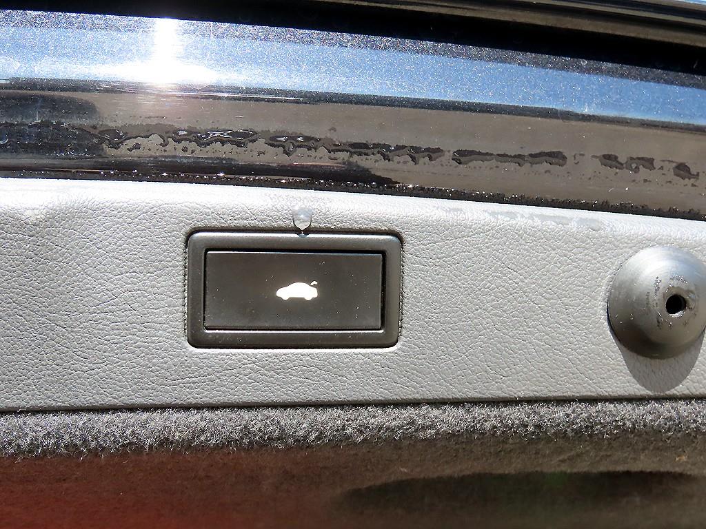 Volkswagen Phaeton 2015 Negro - Importación desde Corea - HF Imports Iquique - Foto 17