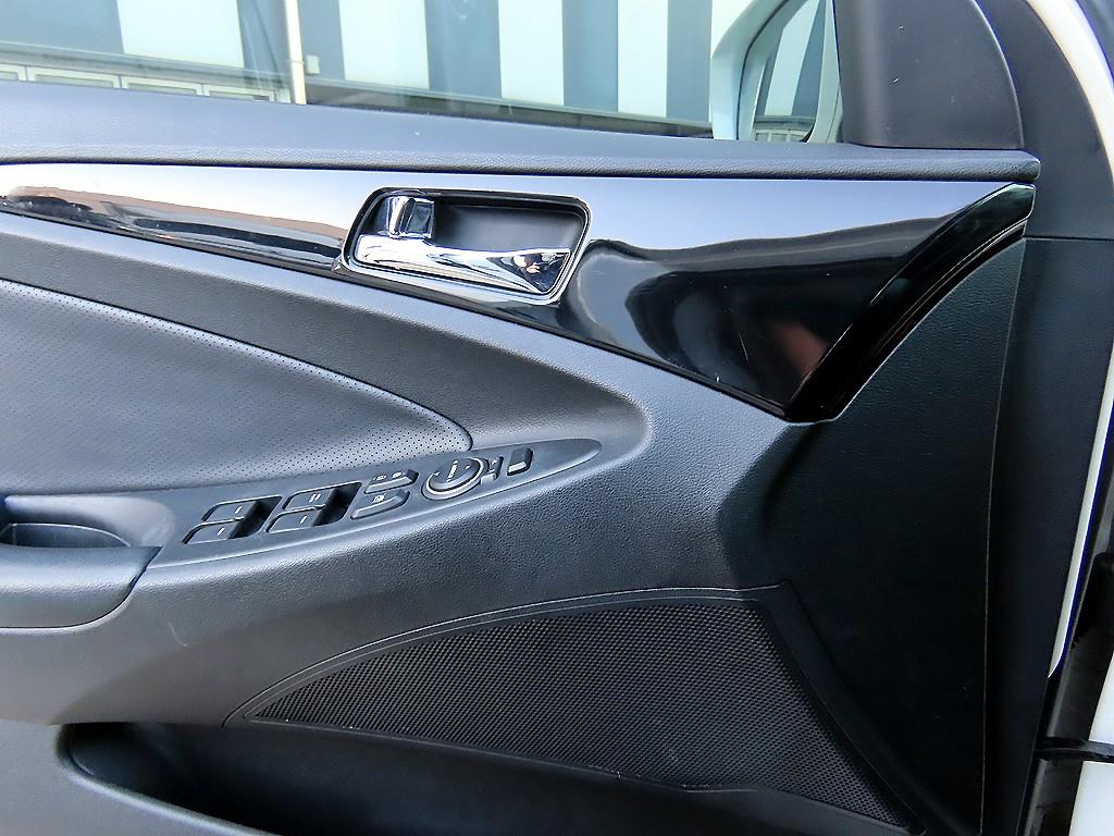 HYUNDAI Sonata - Vista 11