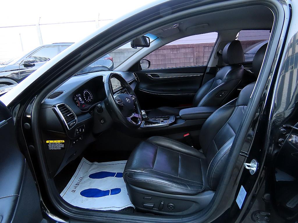 HYUNDAI Grandeur - Vista 5