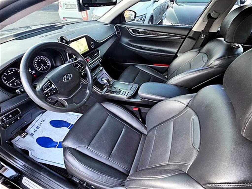 HYUNDAI Grandeur - Vista 6