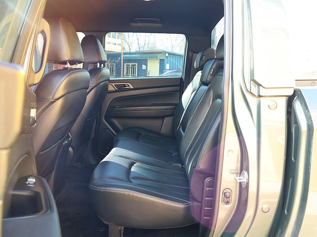 Ssangyong Rexton 2022 Verde - Importación desde Corea - HF Imports Iquique - Foto 13