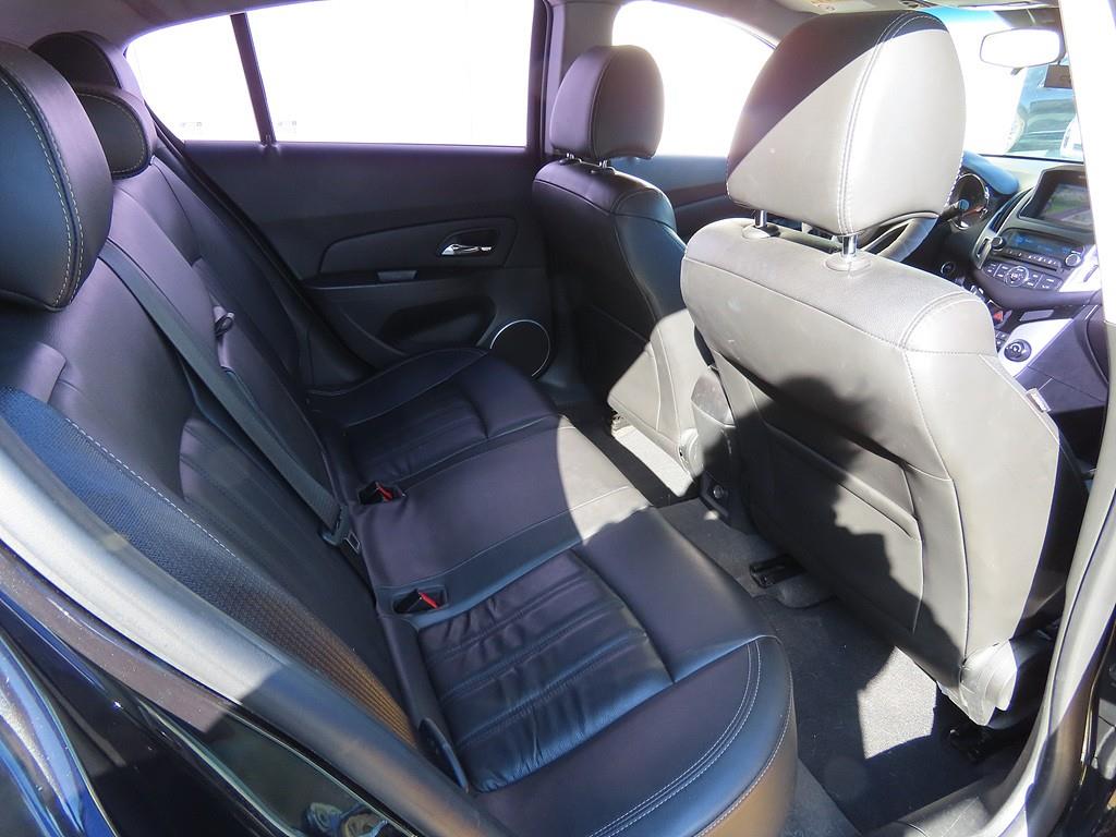 Chevrolet Cruise - Vista 8