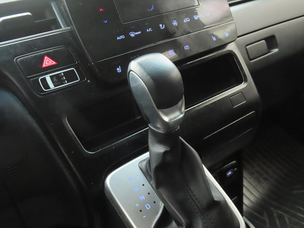 HYUNDAI Staria - Vista 11