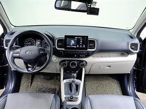 HYUNDAI Venue - Vista 10