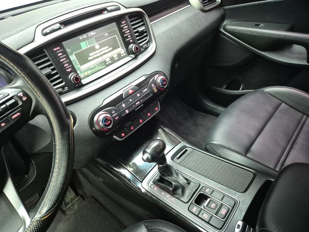 KIA Sorento - Vista 10