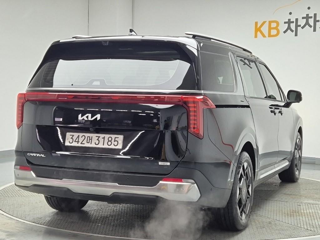 KIA Carnival - Vista 3