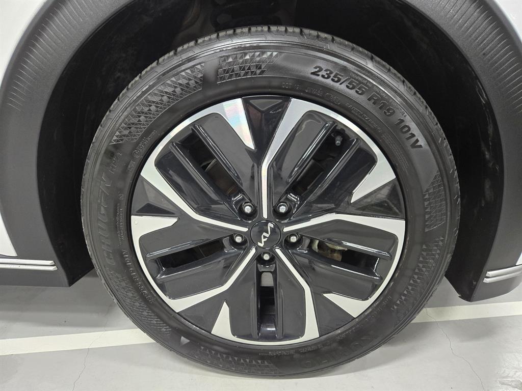 KIA EV6 2022 Blanco - Importación desde Corea - HF Imports Iquique - Foto 18