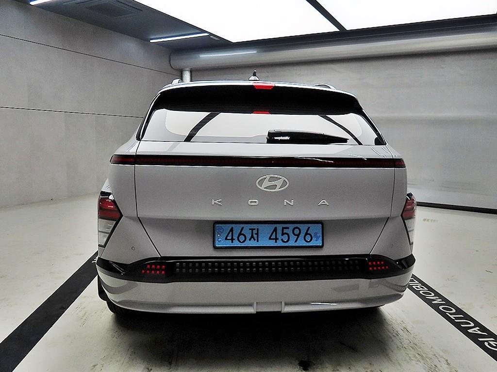 HYUNDAI Kona - Vista 3