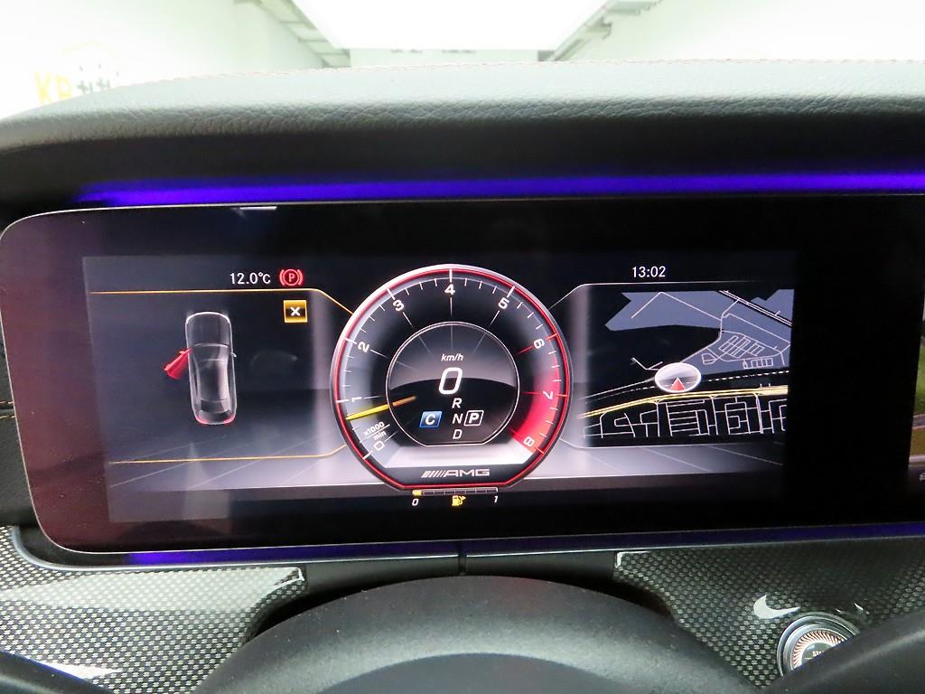 Mercedes Benz E class - Vista 5