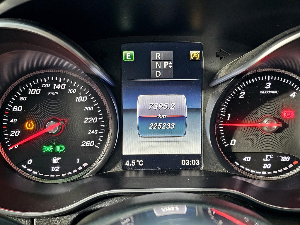 Mercedes Benz C Class - Vista 7