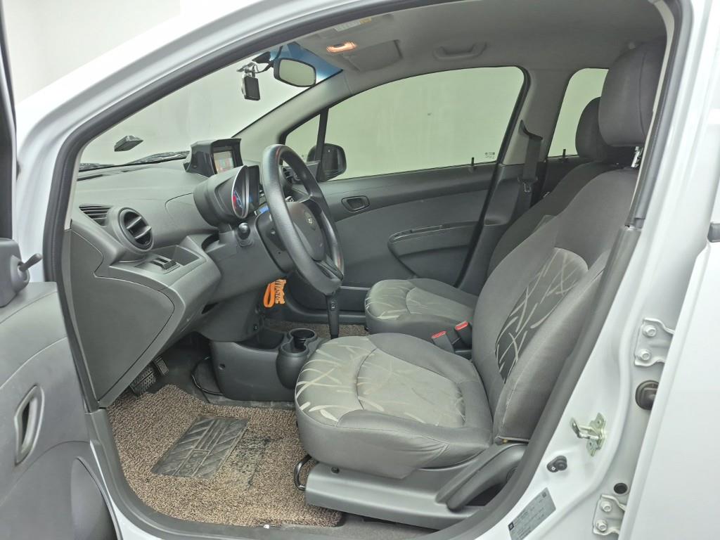 Chevrolet Spark - Vista 11