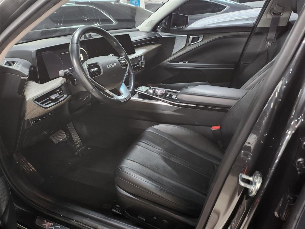KIA K8 - Vista 5