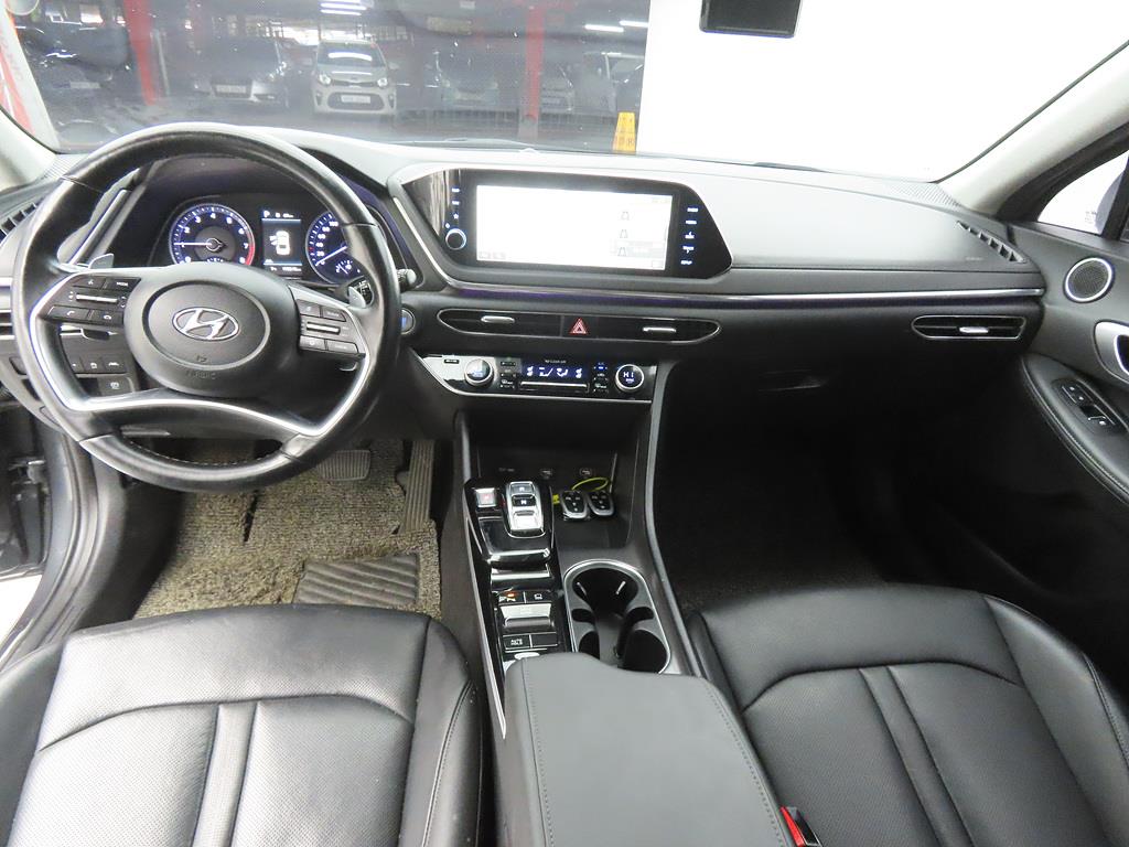 HYUNDAI Sonata - Vista 7