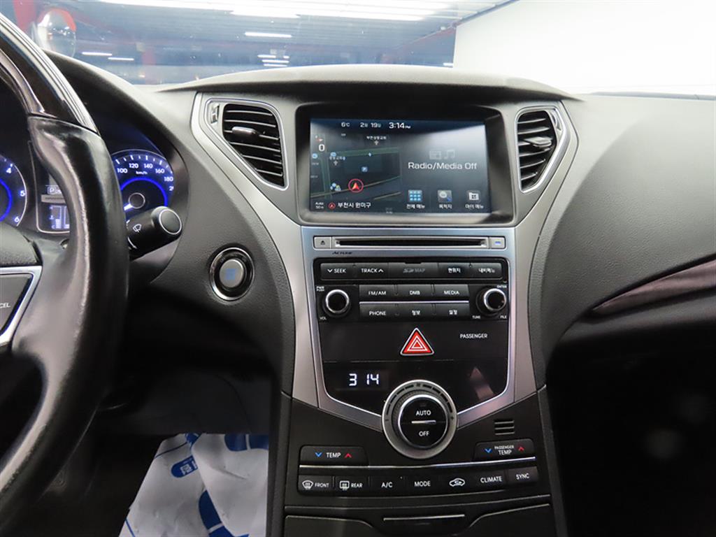 HYUNDAI Grandeur - Vista 10