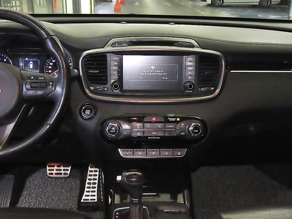KIA Sorento - Vista 11
