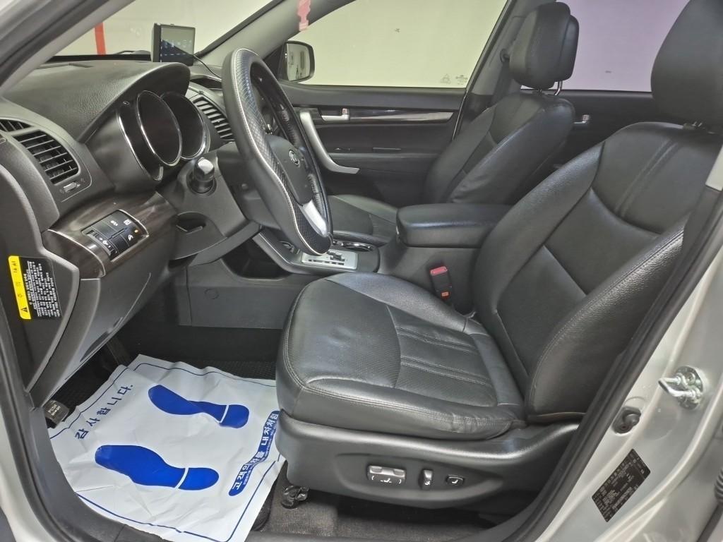 KIA Sorento - Vista 11