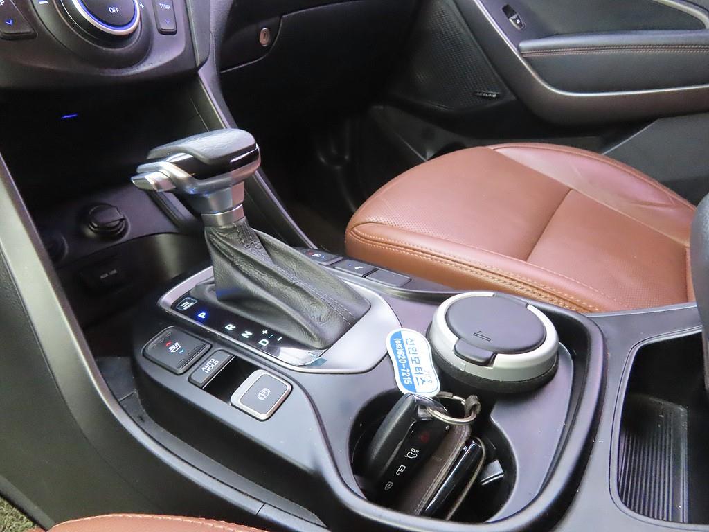 HYUNDAI Maxcruz - Vista 11