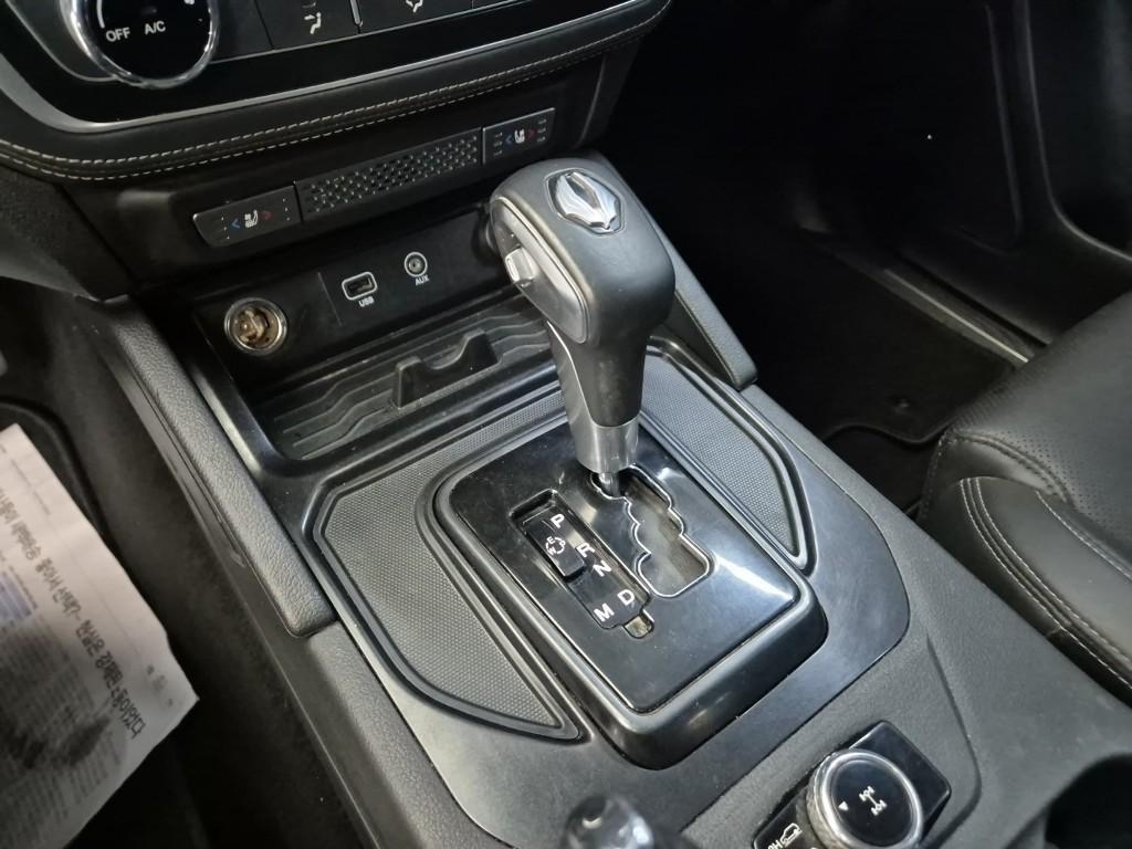 Ssangyong Rexton - Vista 8