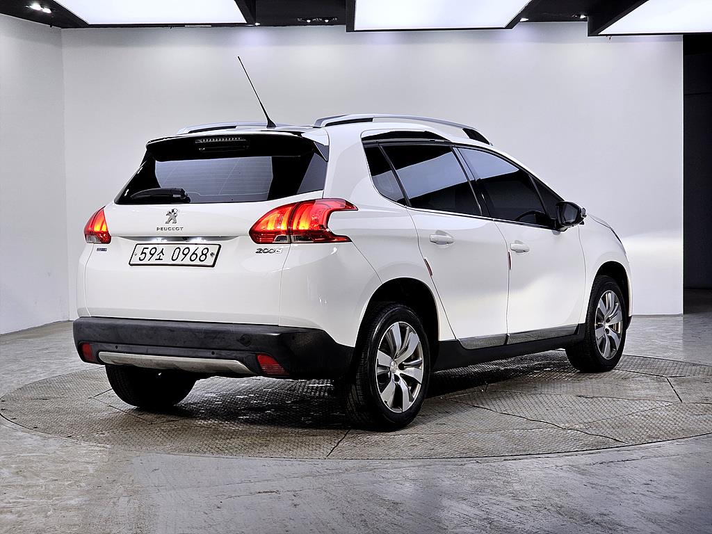 Peugeot 2008 - Vista 4