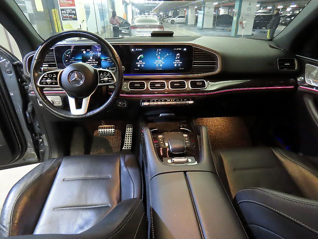 Mercedes Benz GLE Class - Vista 10