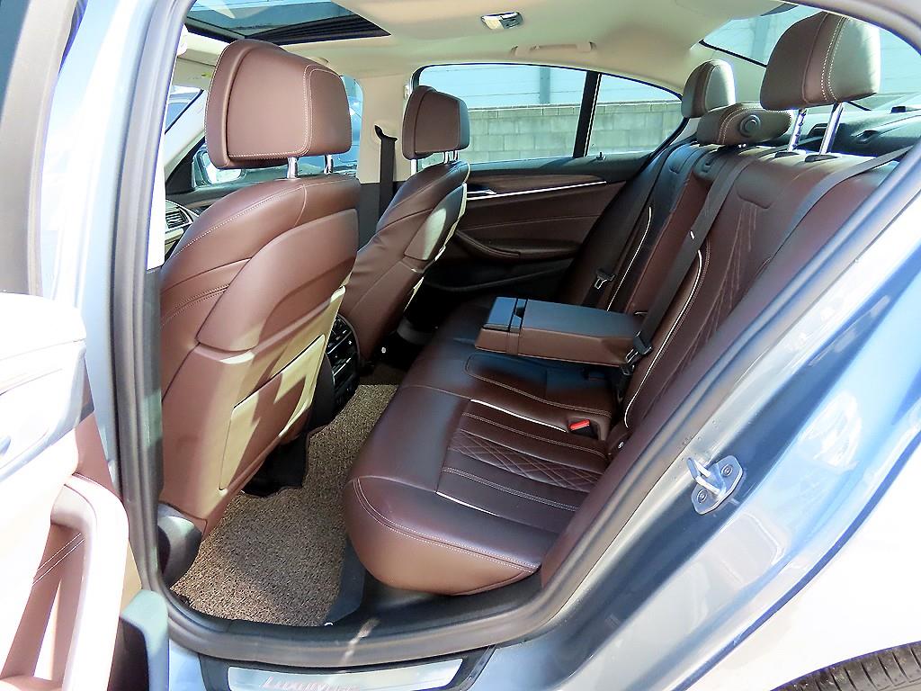 BMW 5 Series - Vista 6