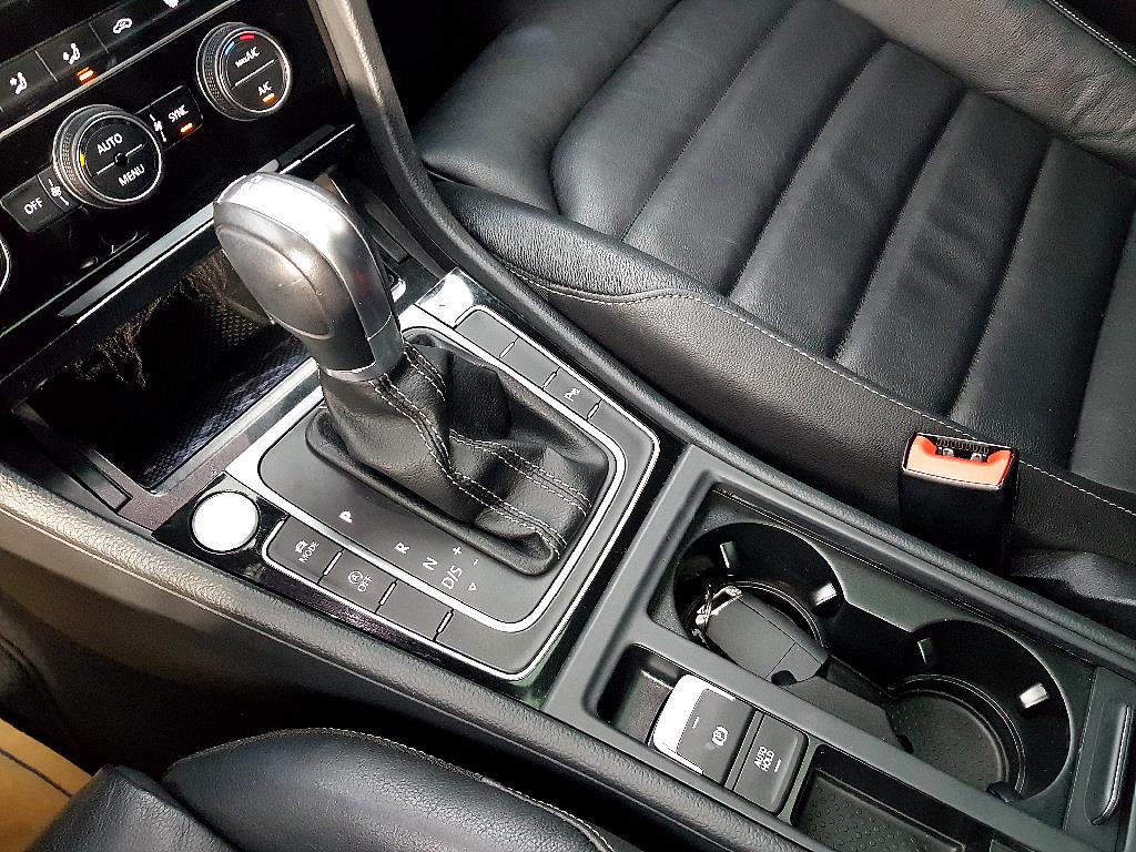 Volkswagen Golf 2016 Azul - Importación desde Corea - HF Imports Iquique - Foto 14