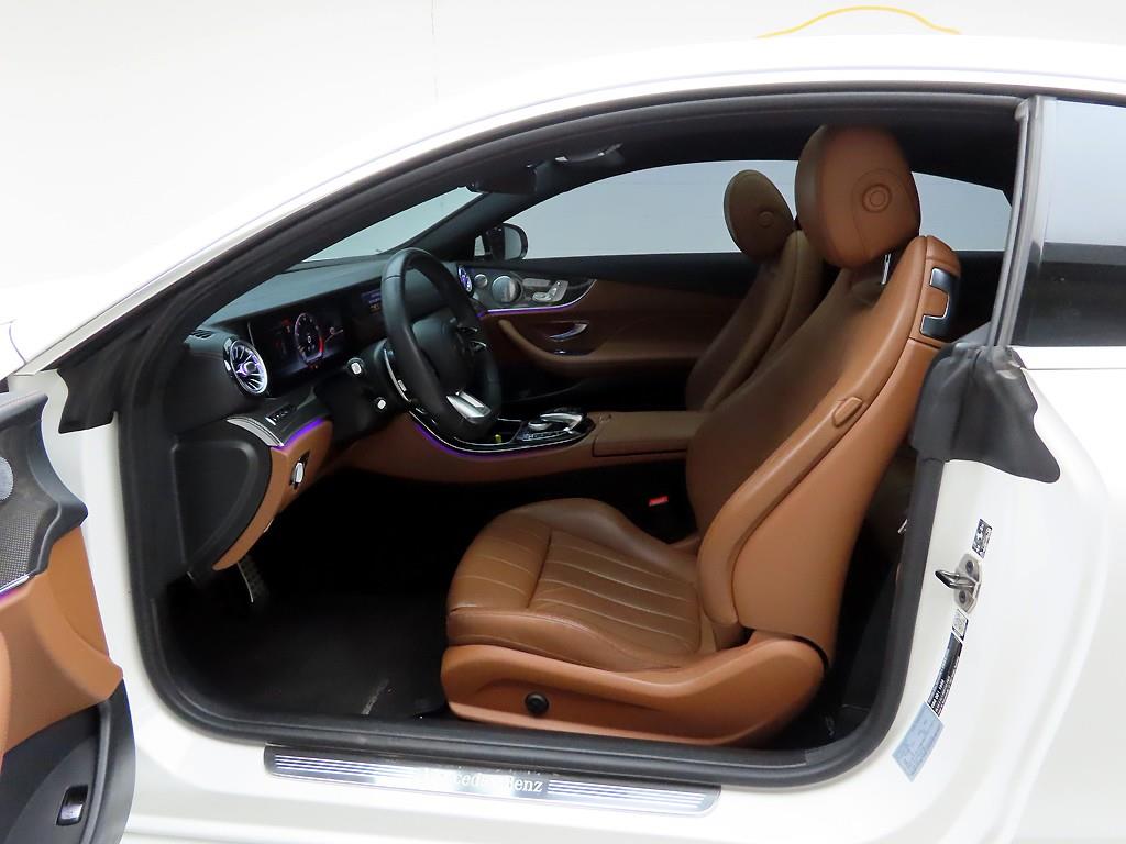 Mercedes Benz E class - Vista 7