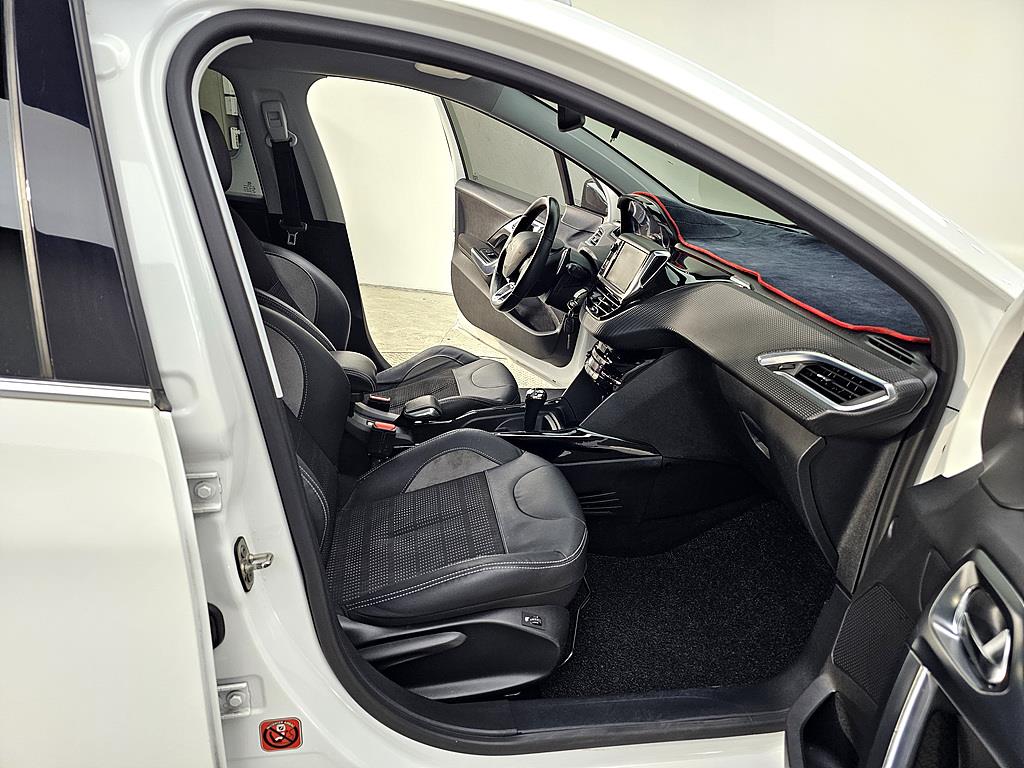 Peugeot 2008 - Vista 11