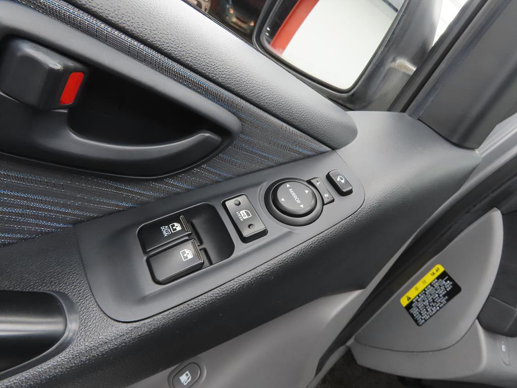 HYUNDAI Starex - Vista 12