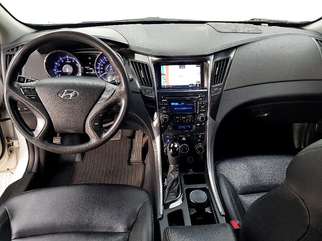 HYUNDAI Sonata - Vista 5