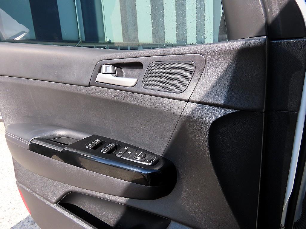 KIA Sportage - Vista 11