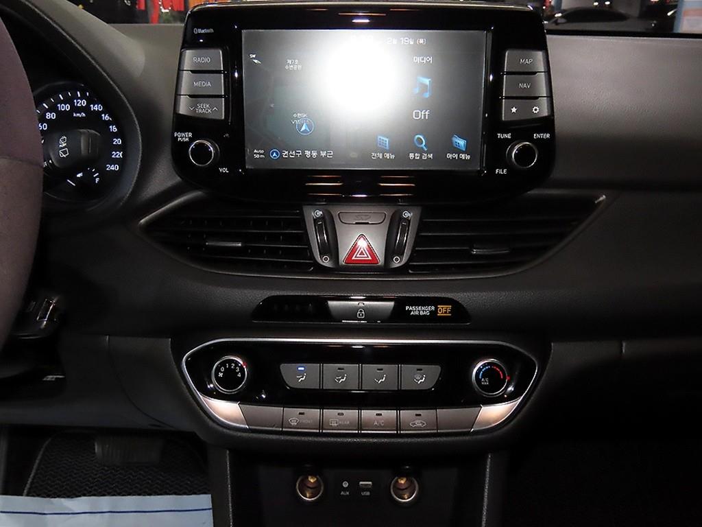 HYUNDAI i30 - Vista 11