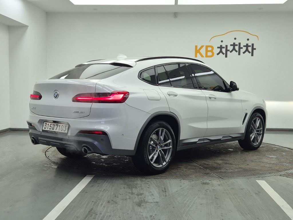 BMW X4 - Vista 4