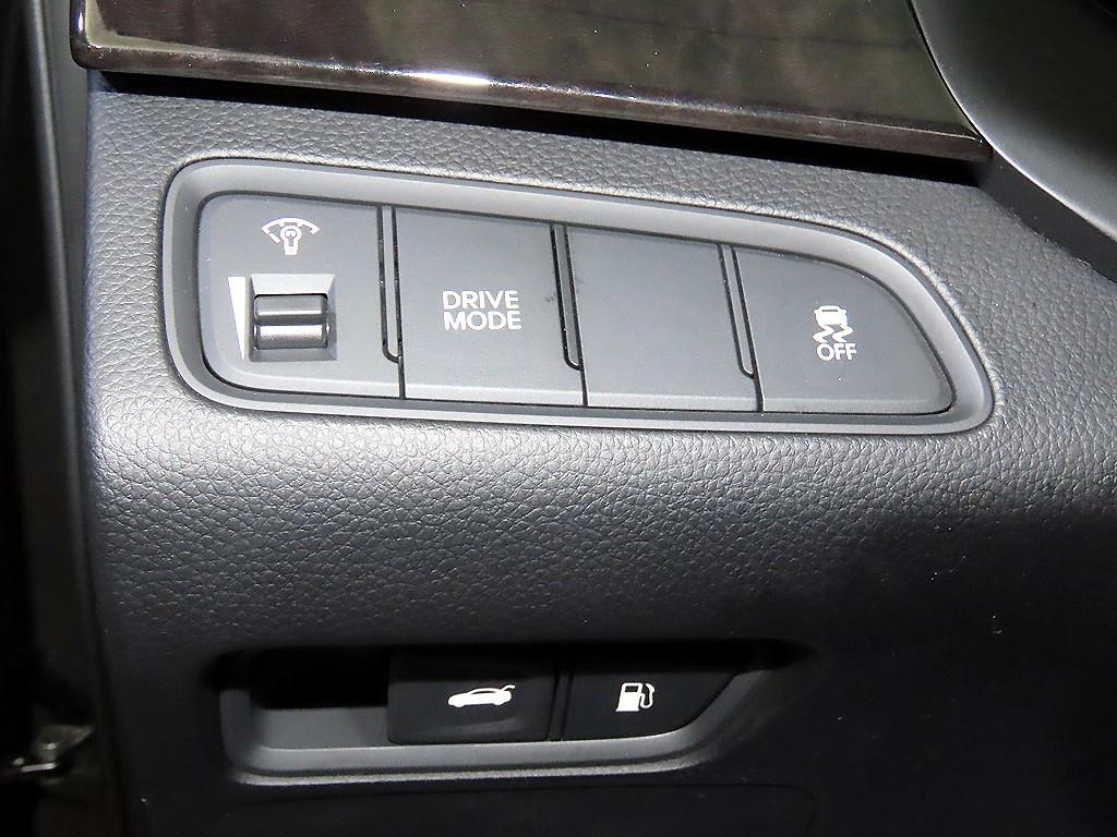 HYUNDAI Grandeur 2013 Negro - Importación desde Corea - HF Imports Iquique - Foto 13