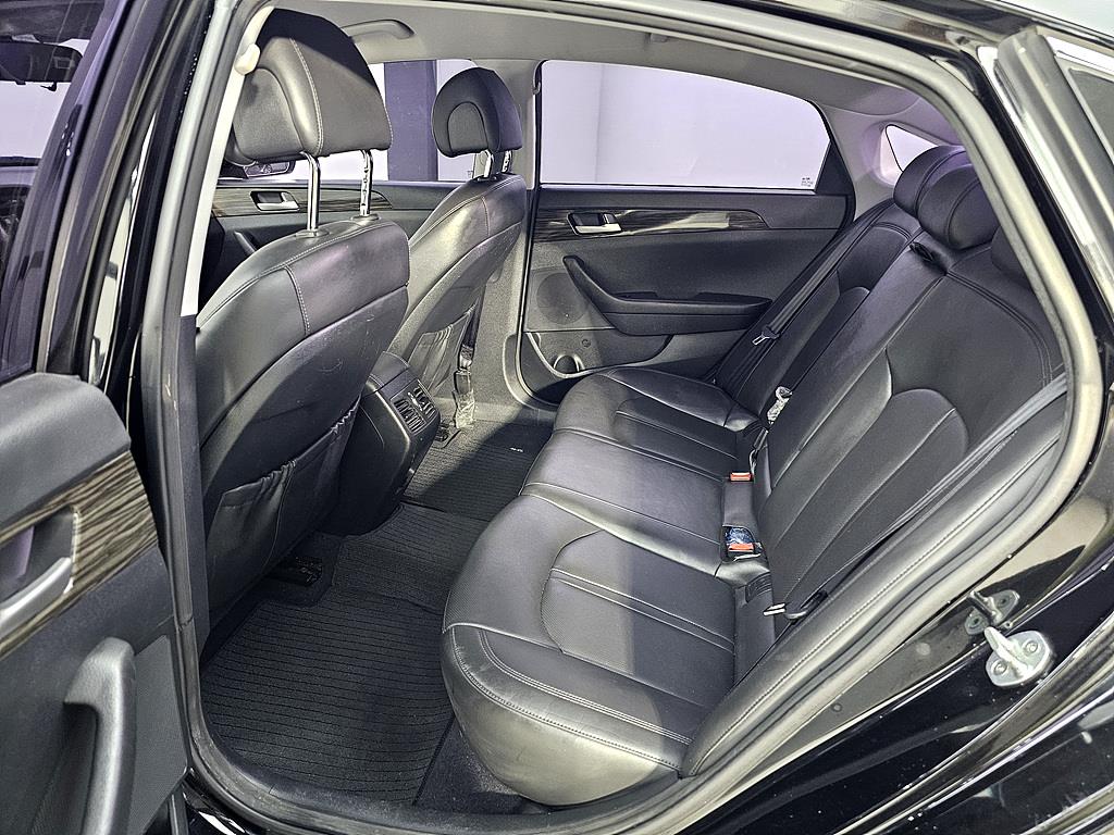 HYUNDAI Sonata - Vista 9