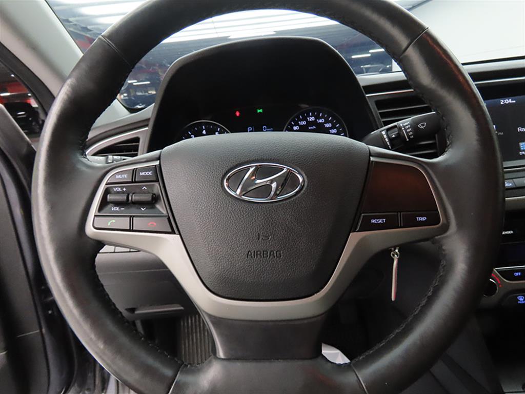 HYUNDAI Avante - Vista 8