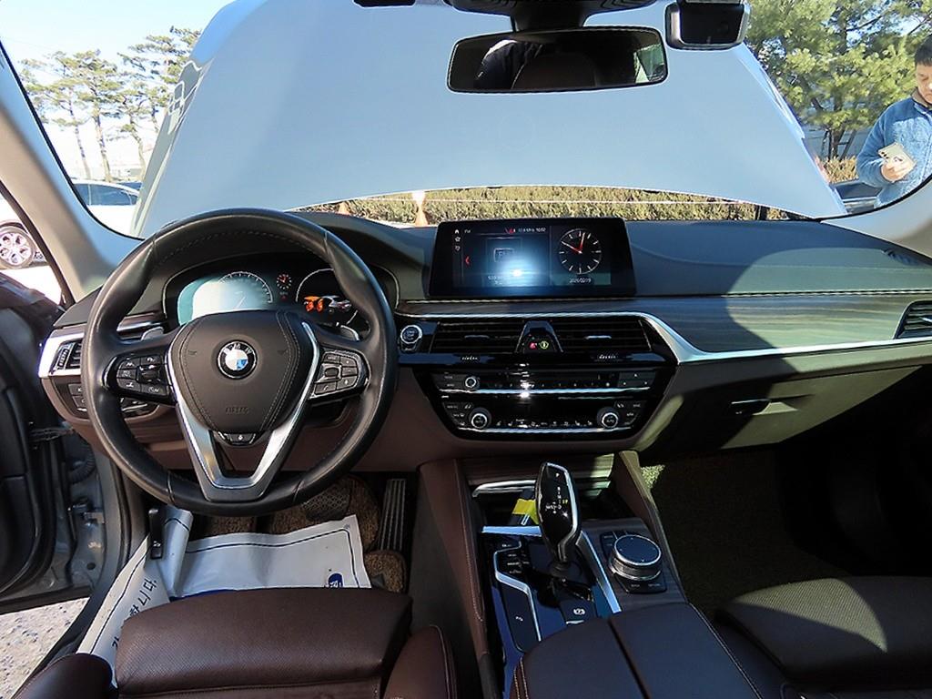BMW 5 Series - Vista 7