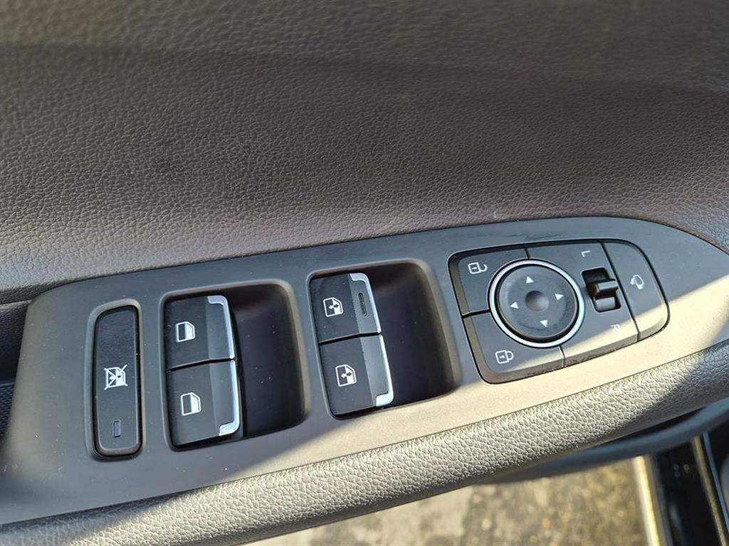 HYUNDAI Grandeur - Vista 12