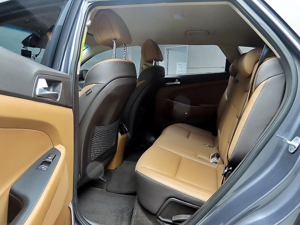 HYUNDAI Tucson - Vista 6